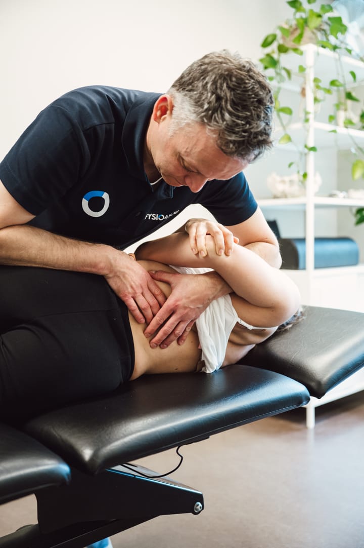 Wat is het verschil tussen fysiotherapie en manueletherapie?